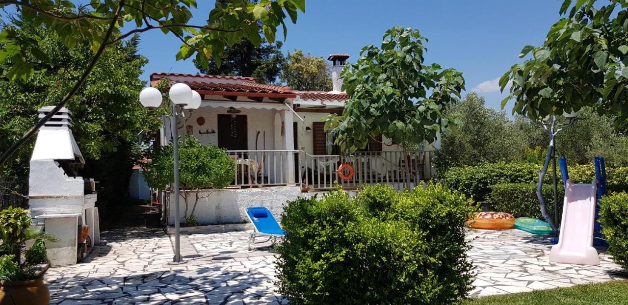 Country House By The Sea !!! Villa Karavómilos Exterior foto